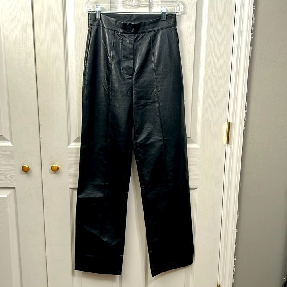 Pink Lily pants. Faux leather. Black. Size S.